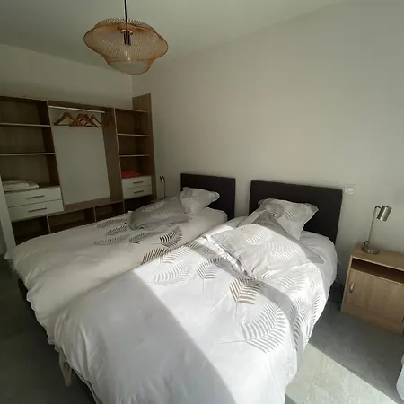 Le Des Acacias * Montech