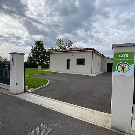 Dom wakacyjny Le Des Acacias Montech