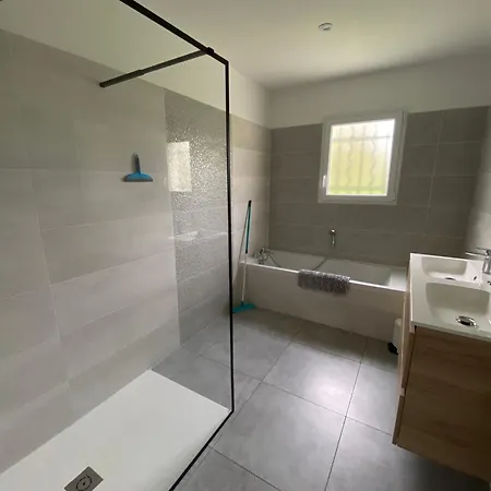 Dom wakacyjny Le Des Acacias *