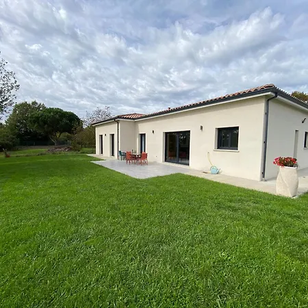 Le Des Acacias * Montech